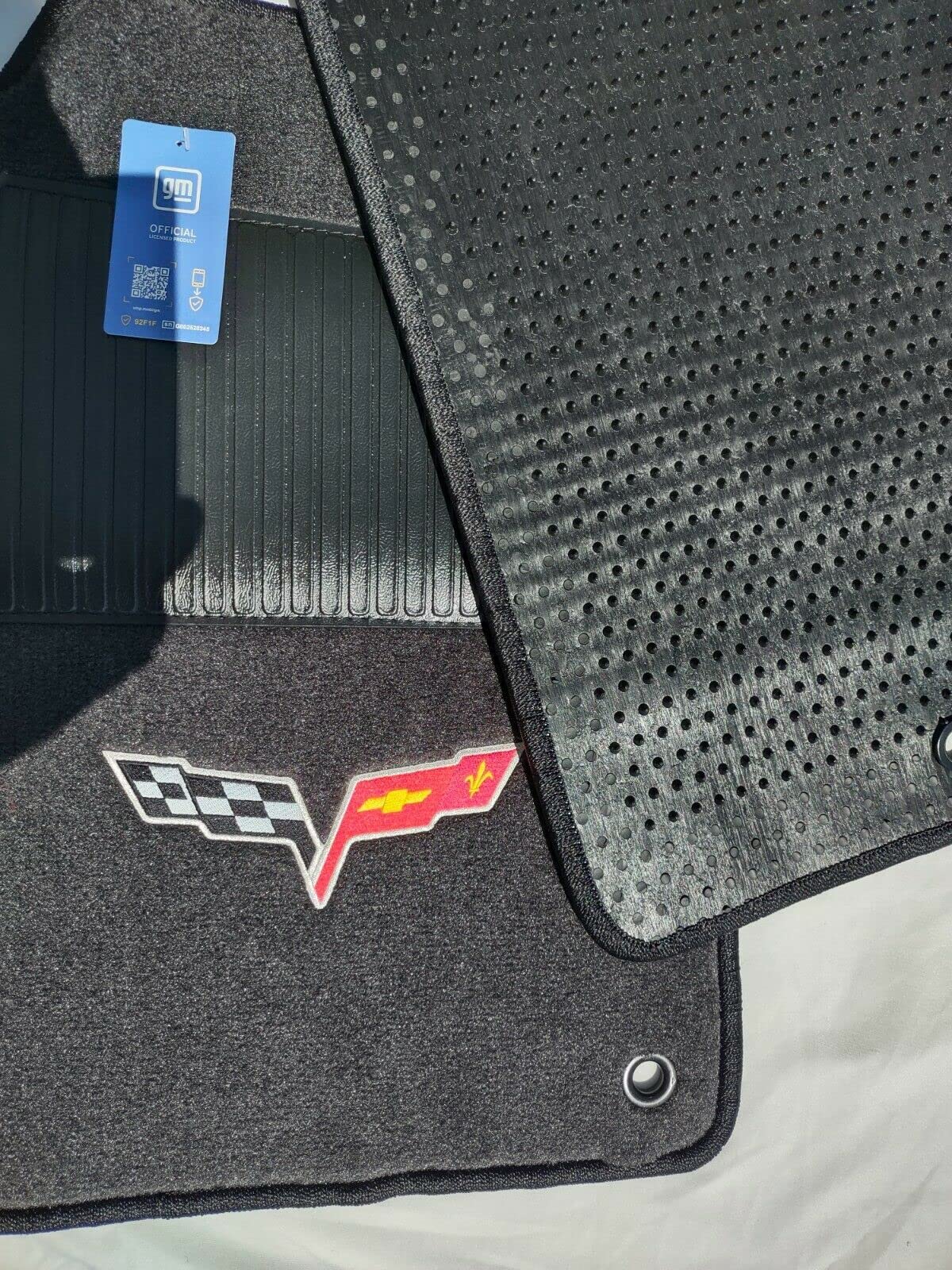 ACC Mats Compatible with 2005 - Early 2007 Chevy Corvette - Ebony Carpet Floor Mats with C6 Flags Logo and Heel Pad