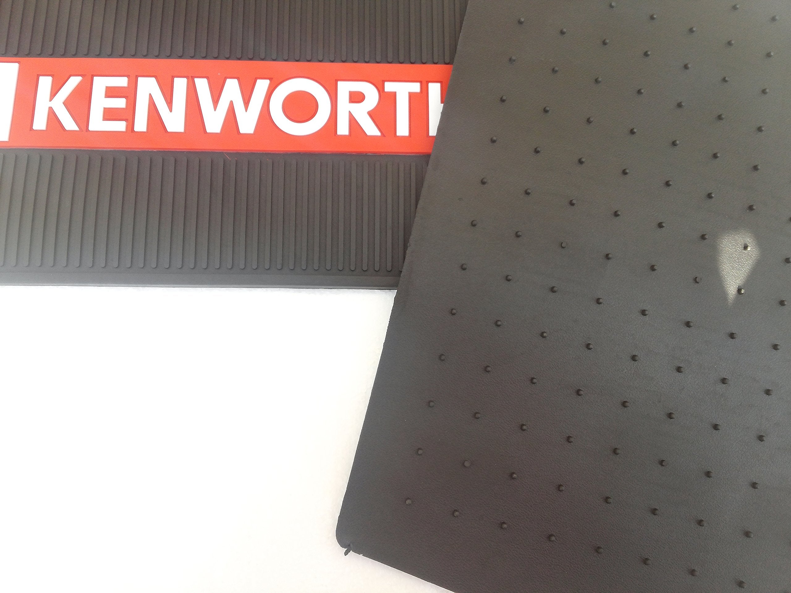 Kenworth OEM Black Rubber Floor Mats w/ Logo Fits All T600 T800 W900 Model Years up to 2000 Model - All-Weather /Terrain