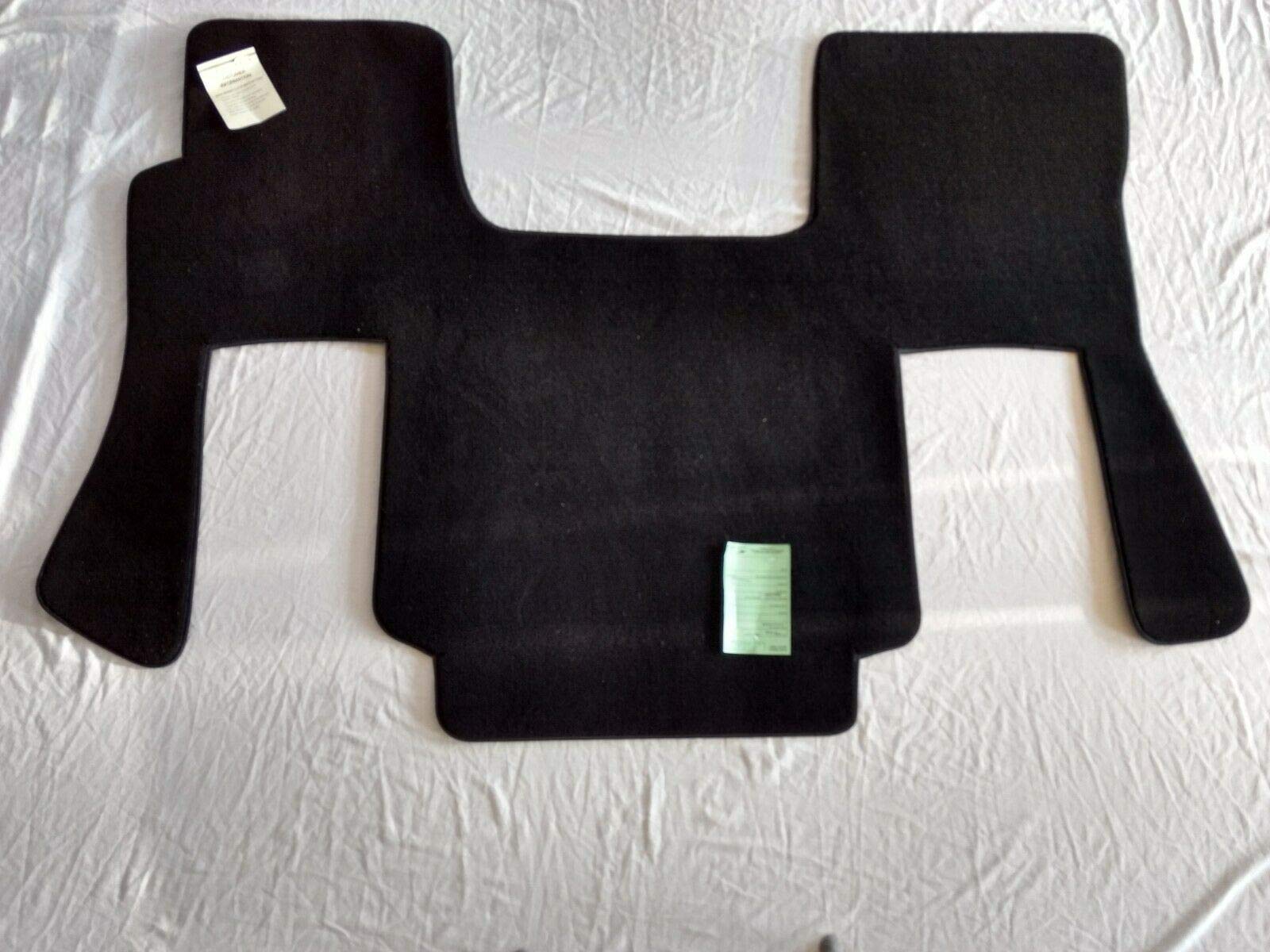 Lloyd Mats Compatible with Volvo VNL 2004-2018 and VT 2006-2010 1PC Cab Custom Carpet Black Floor Mat